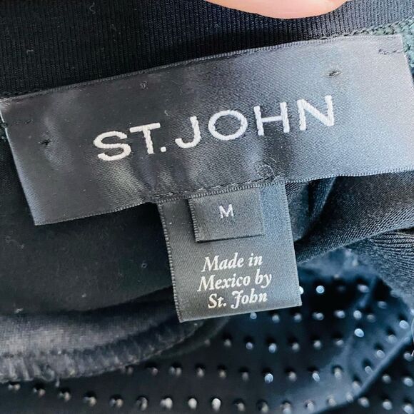 🚨Final Sale St. John‎ Women’s Studded Silk Tunic Top Black Size M Oversized - Picture 5 of 6